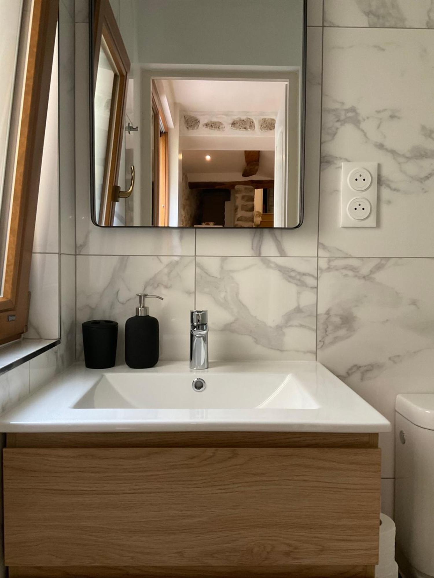 Zofia Appartements - Appartement Avec Cour Privee #1 Moustiers-Sainte-Marie Esterno foto